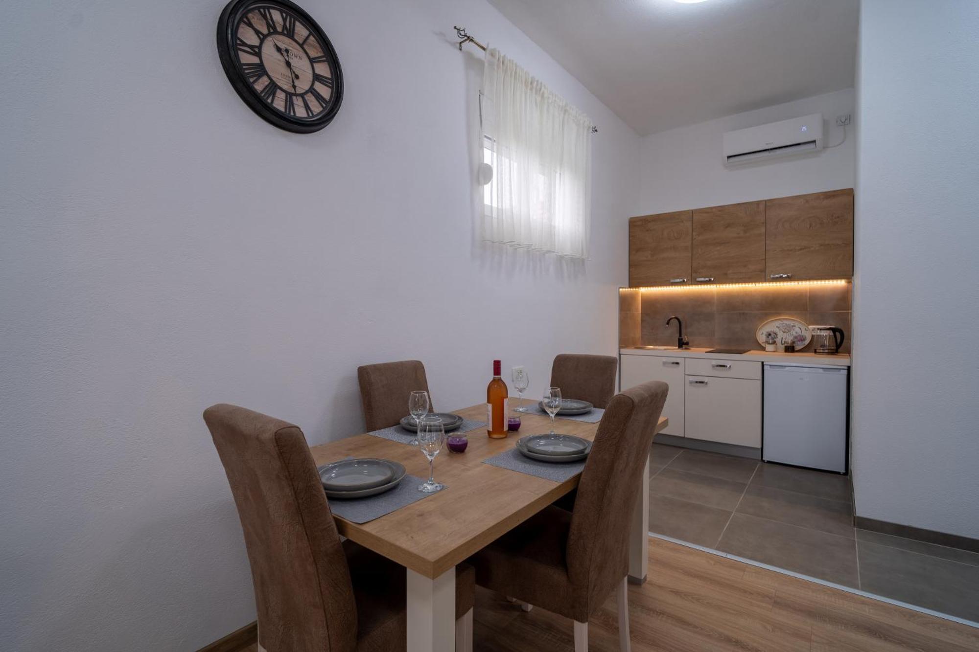 Dane Apartment Airport Podgorica Mitrovici  Exteriér fotografie