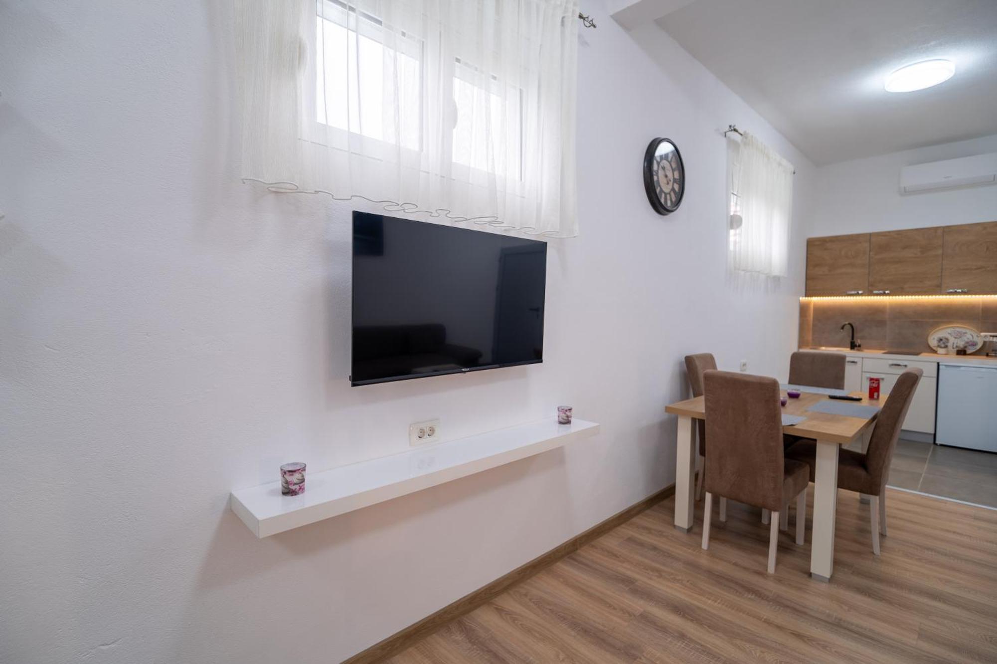 Dane Apartment Airport Podgorica Mitrovici  Exteriér fotografie